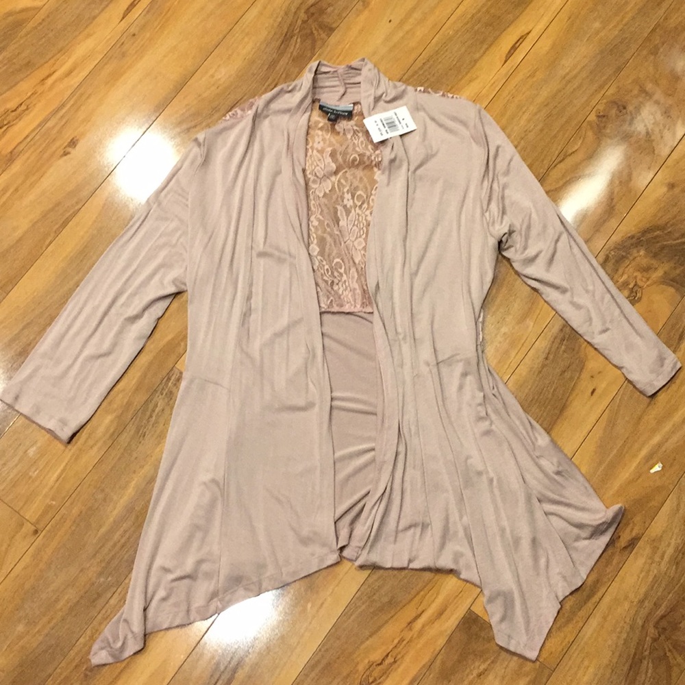 Flowy lace backed Allison Brittney top size medium